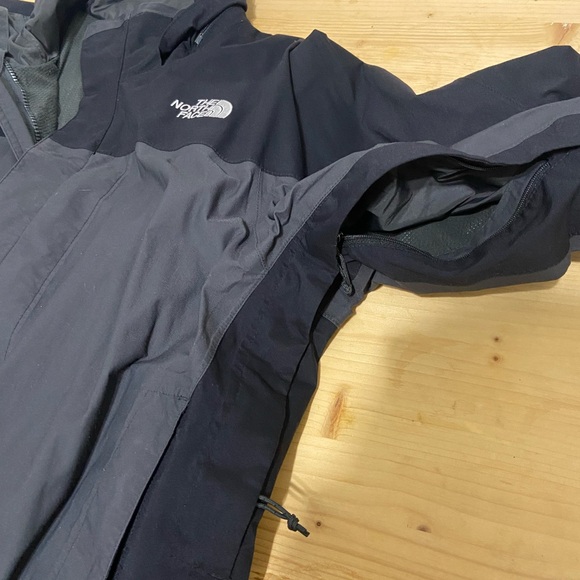 North Face Ski Jacket - Picture 3 of 4